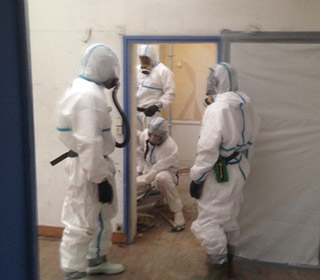 Équipe de décontamination